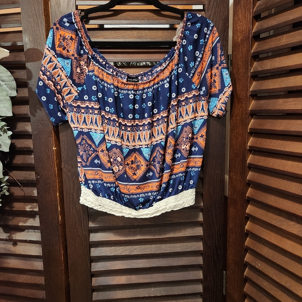 Rue21 Navy Blue & Orange Patterned Crop Peasant Top